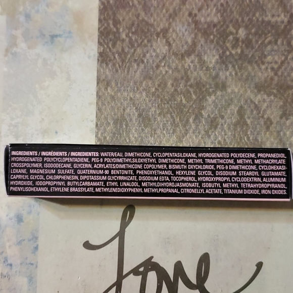 👁Mary Kay Undereye Corrector👁 - Picture 3 of 4